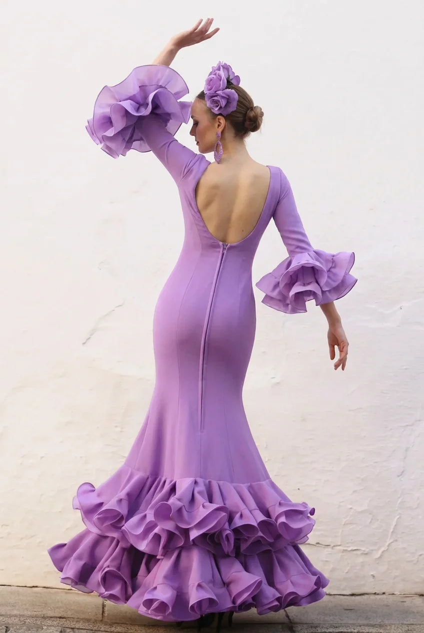 fitted lace wedding dress Vestido Flamenca Carlota Lila – Sibilina