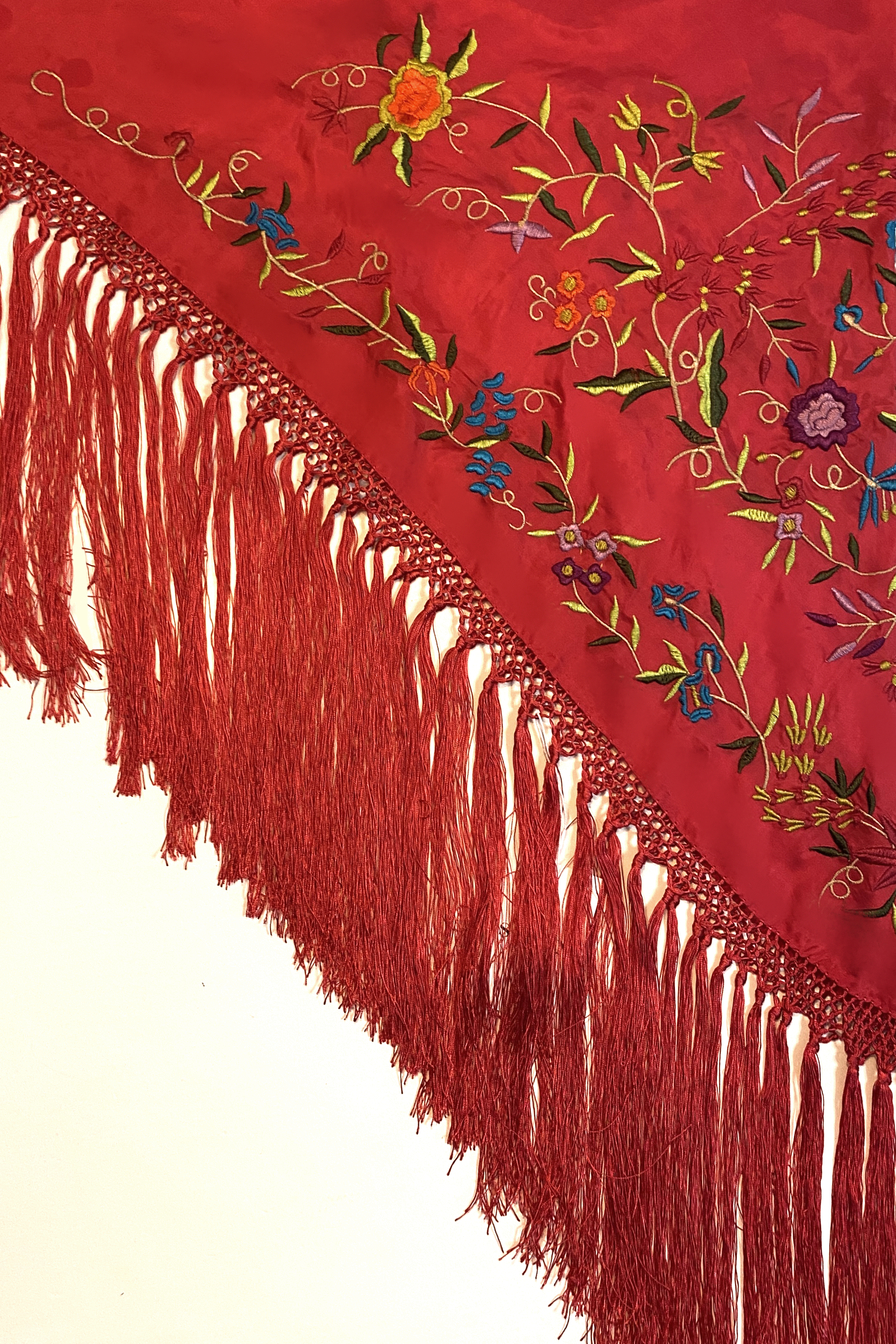 Mantoncillo Bordado Margaritas Rojo