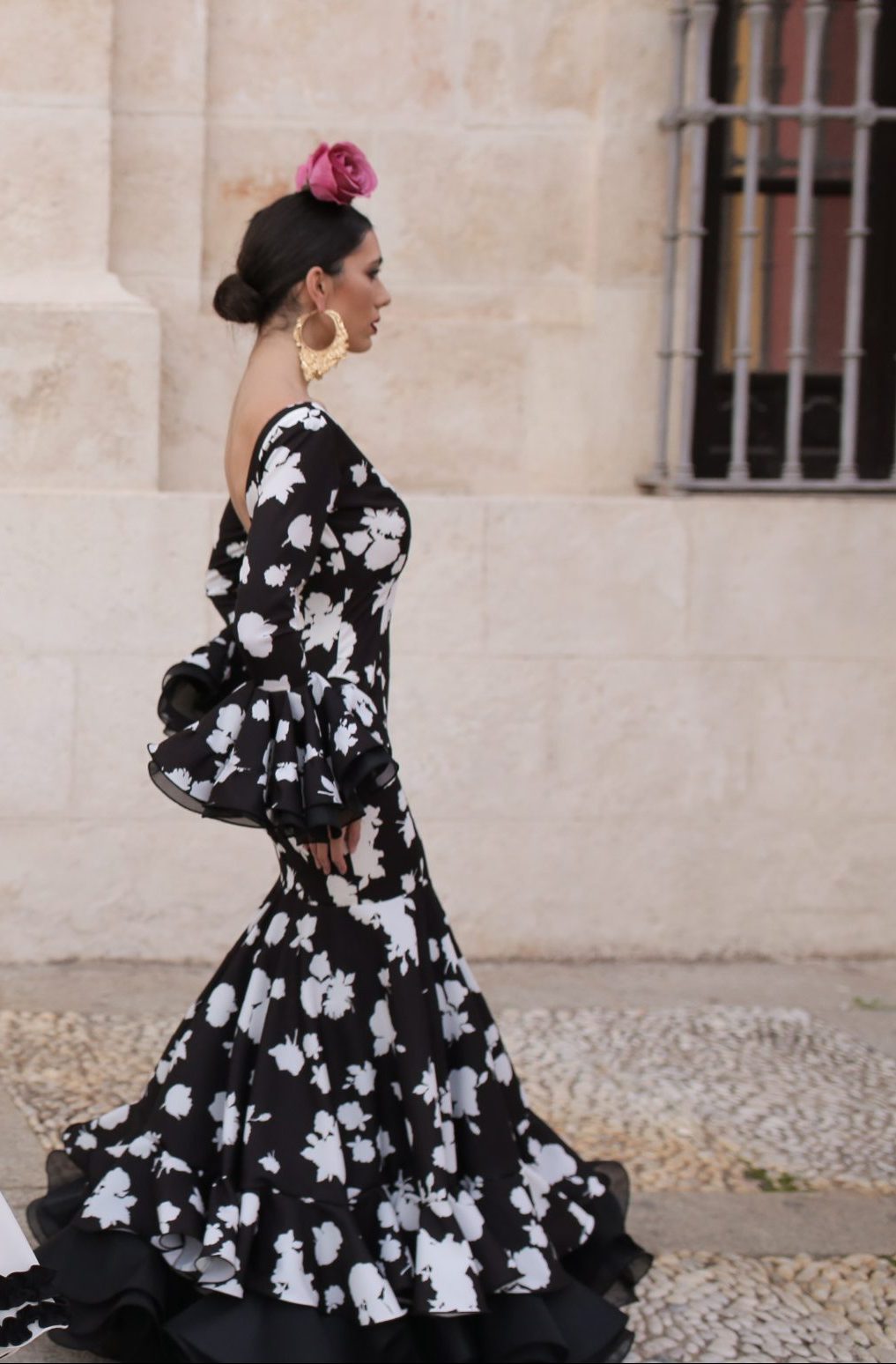 Vestido Flamenca Valentina Negro Flores Beige