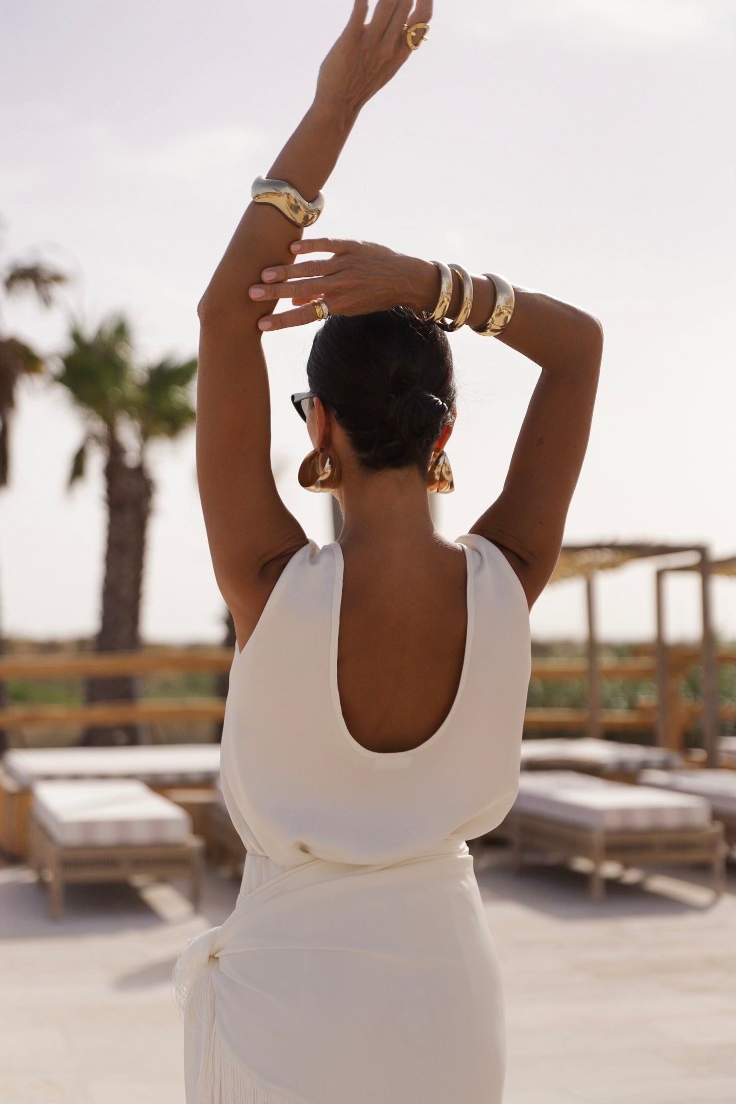 Total Look Cala Falda Beige