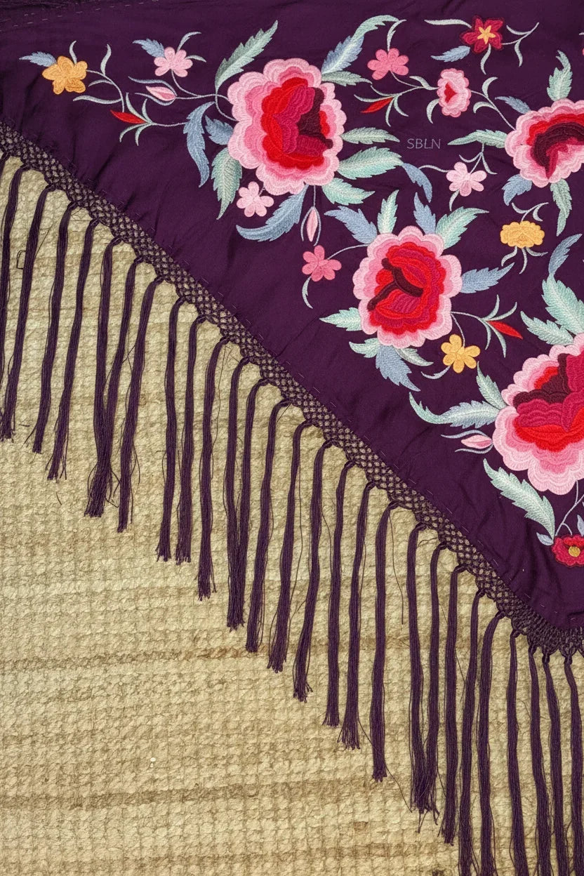 Mantoncillo Flamenca Bordado Sibilina Morado
