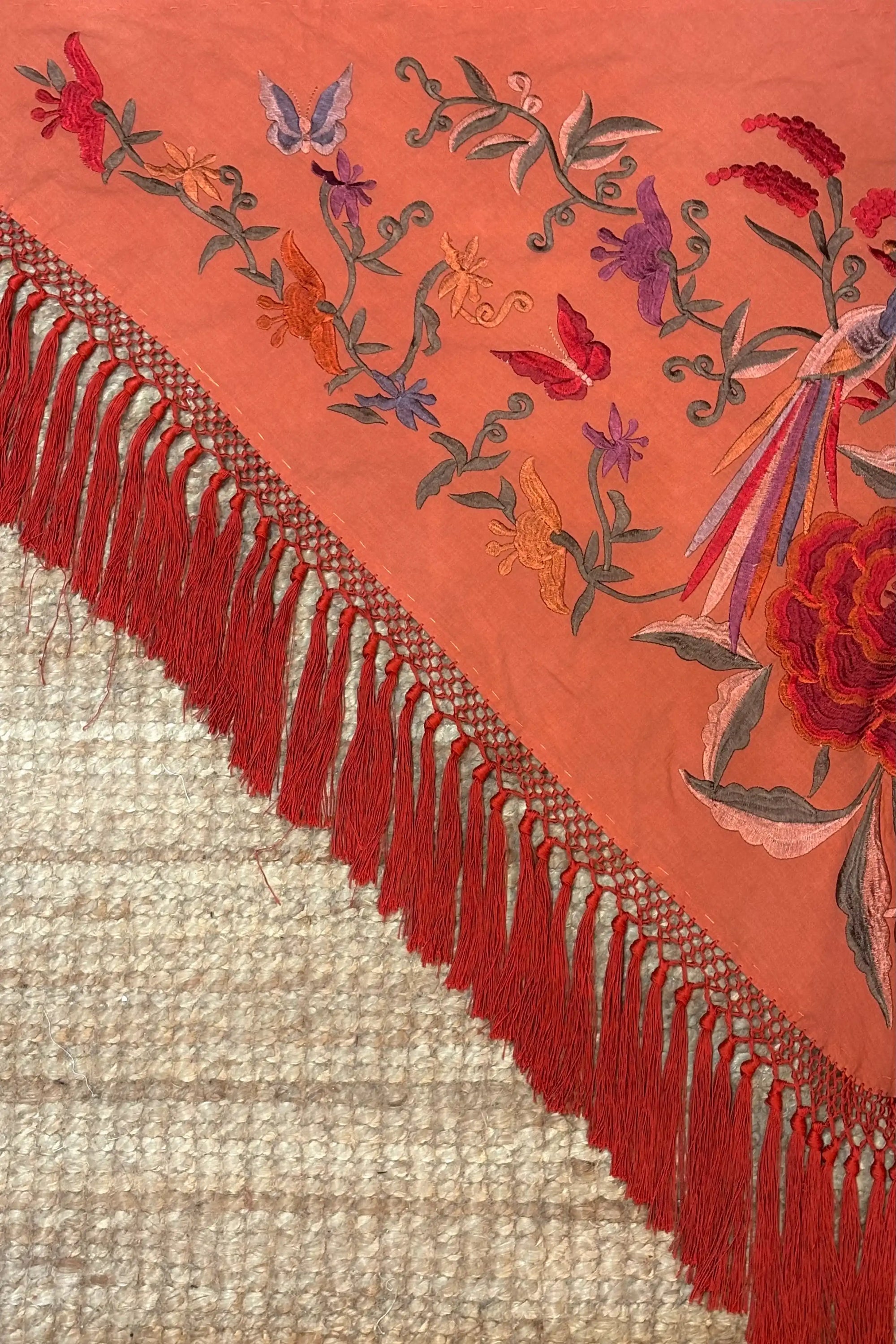 Mantoncillo Flamenca Bordado Pavo Real Teja