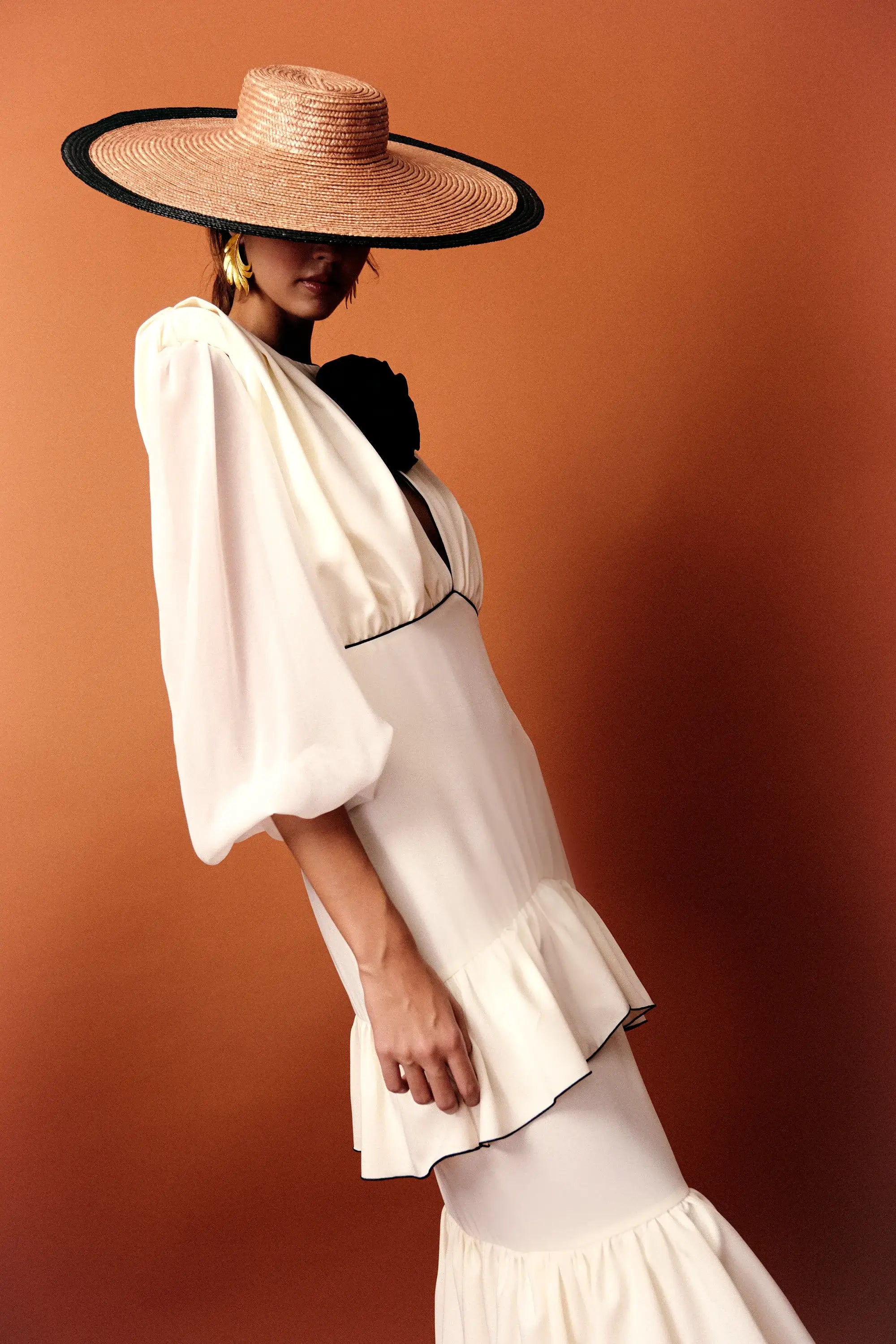 Vestido Alegría Beige Volantes